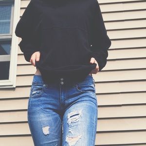 American Eagle Ripped Capris